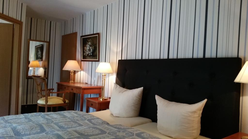 Landhaus Rebstock วอร์มส์ ภายนอก รูปภาพ
